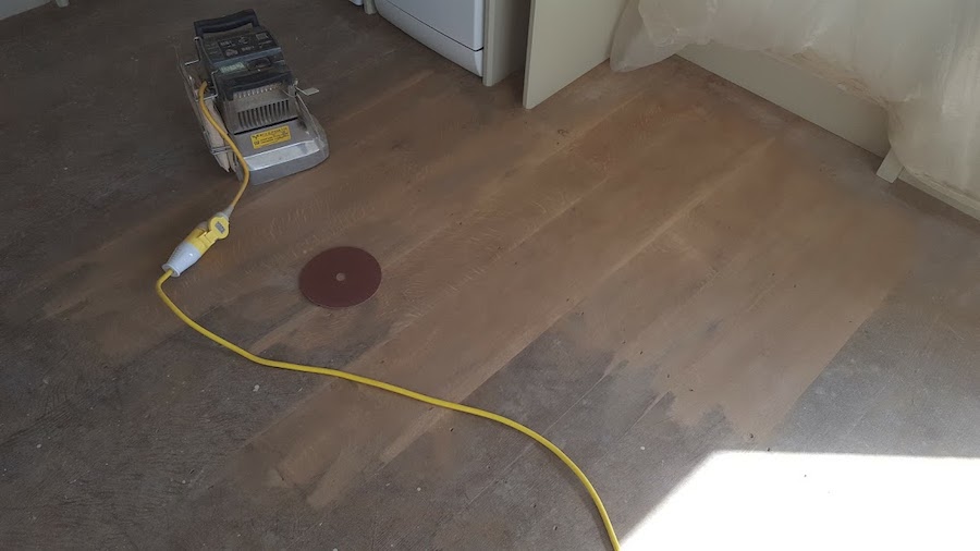 floor-sanding--staining-during